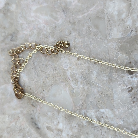 Elegant Gold and Silver Women's Necklaces, Lot Of 4 - Picture 8 of 8